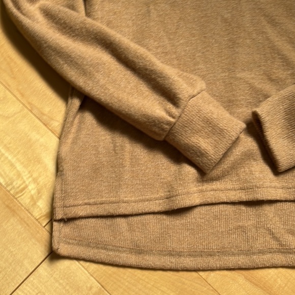 Abercrombie V Neck Tan Sweater - Picture 3 of 6